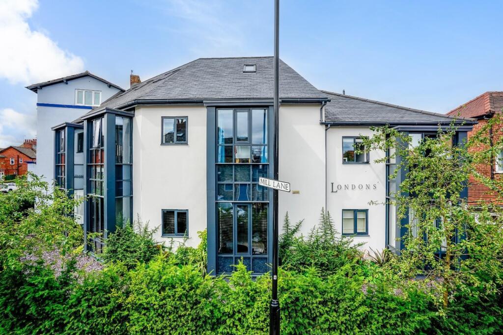 Main image of property: London Mews, Hawthorn Grove, York, YO31