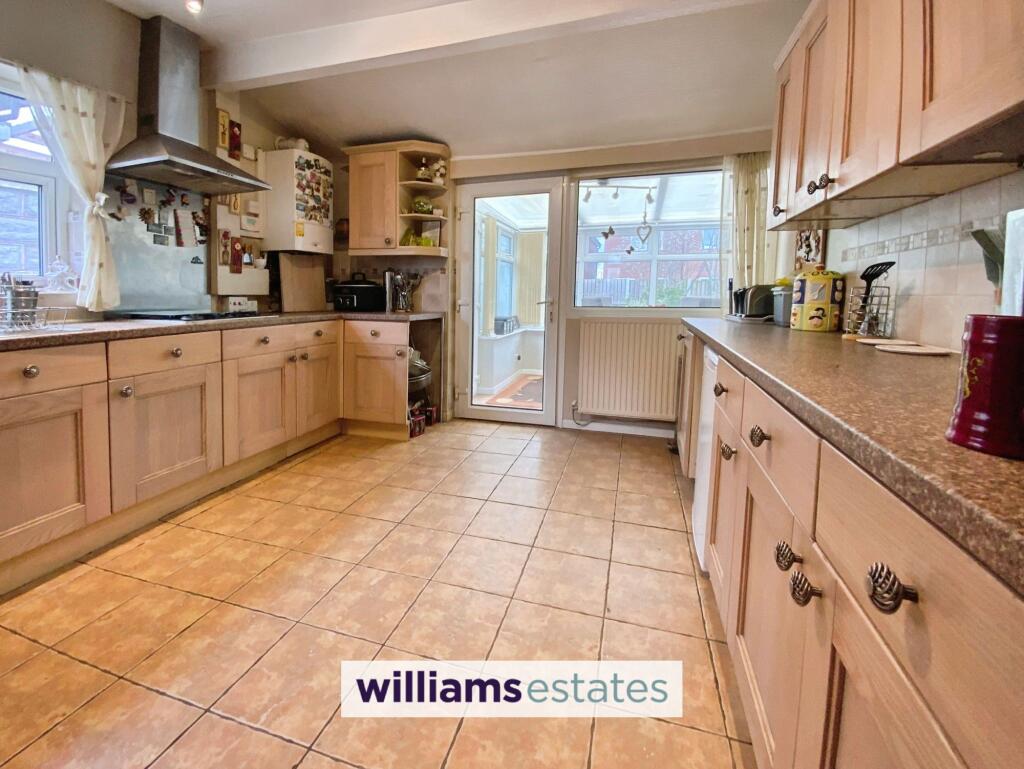 Alexandra Drive, Prestatyn, LL19 photo 4
