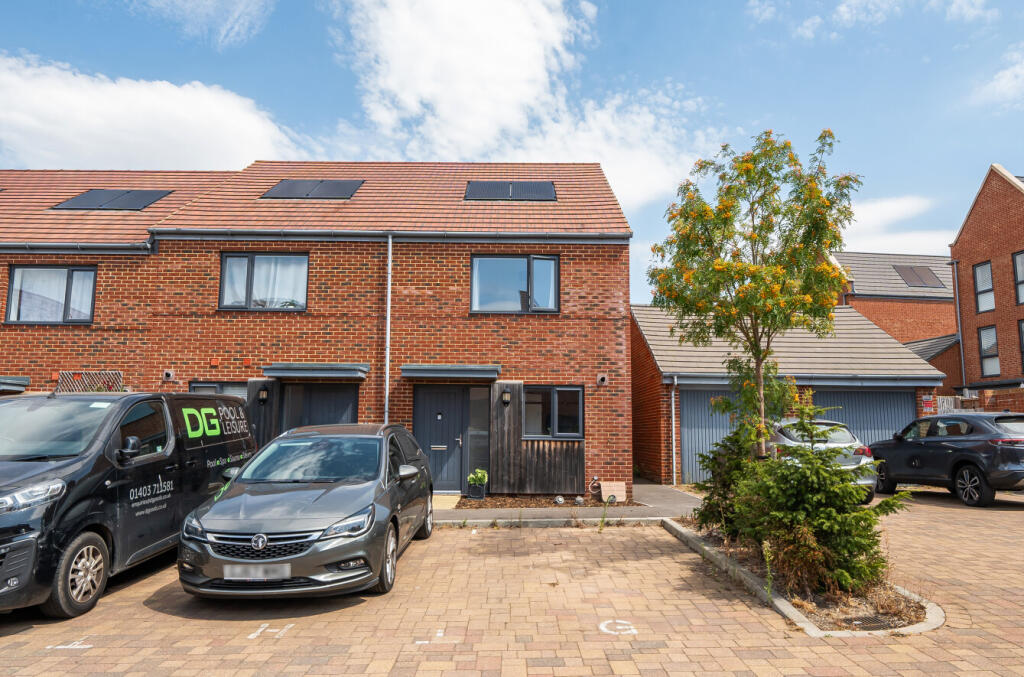 Main image of property: 4 North Parade, Bordon