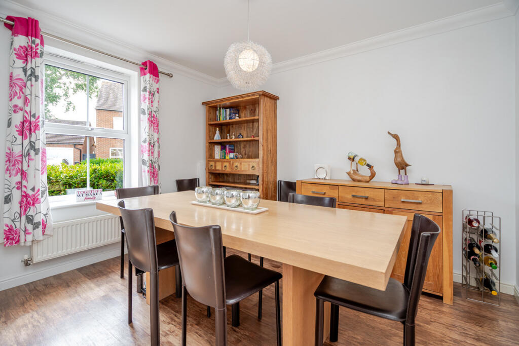 House in Milton Keynes, Old Bletchley, West Bletchley - View 5