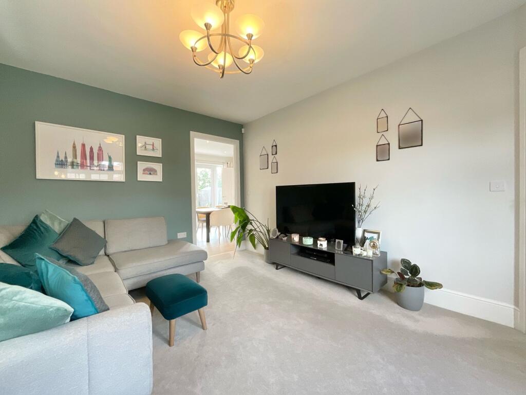 House in Nantwich, Kingsbourne - More