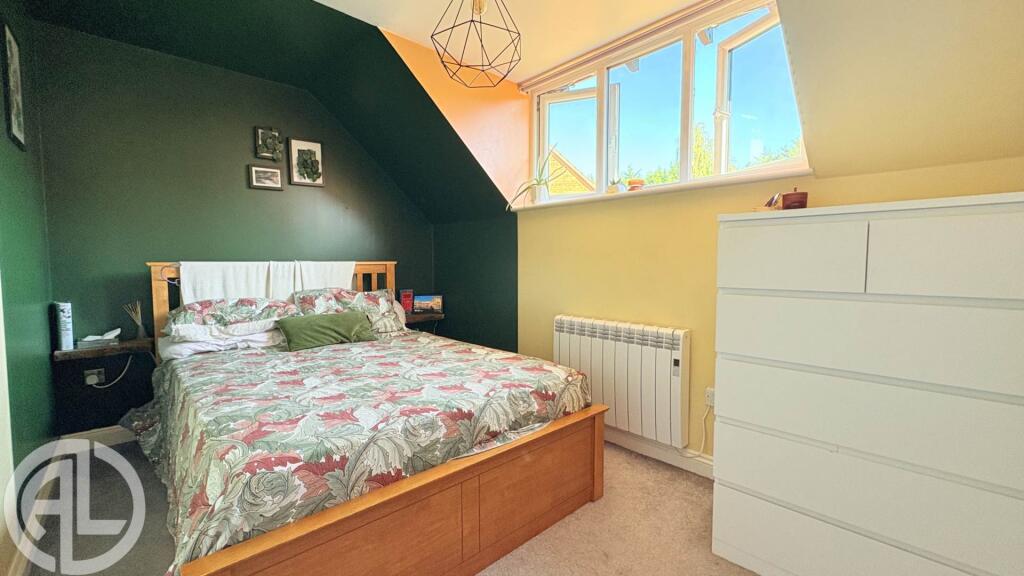 House in Stevenage - More