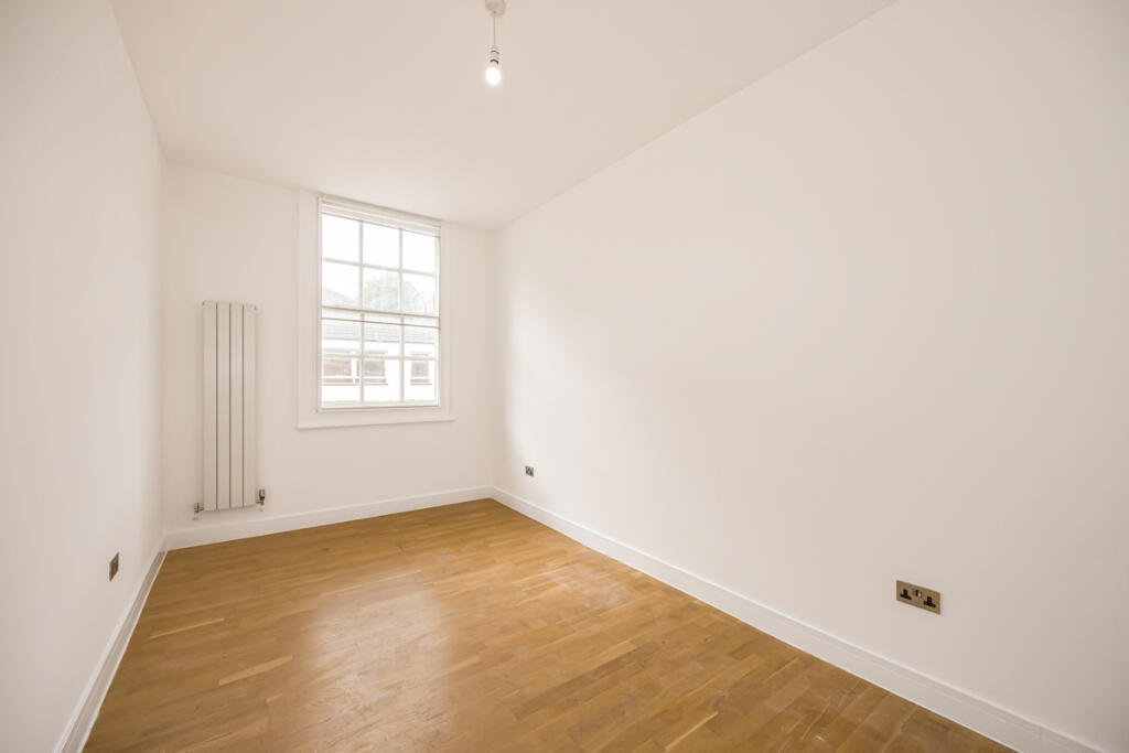 Apartment in London - More