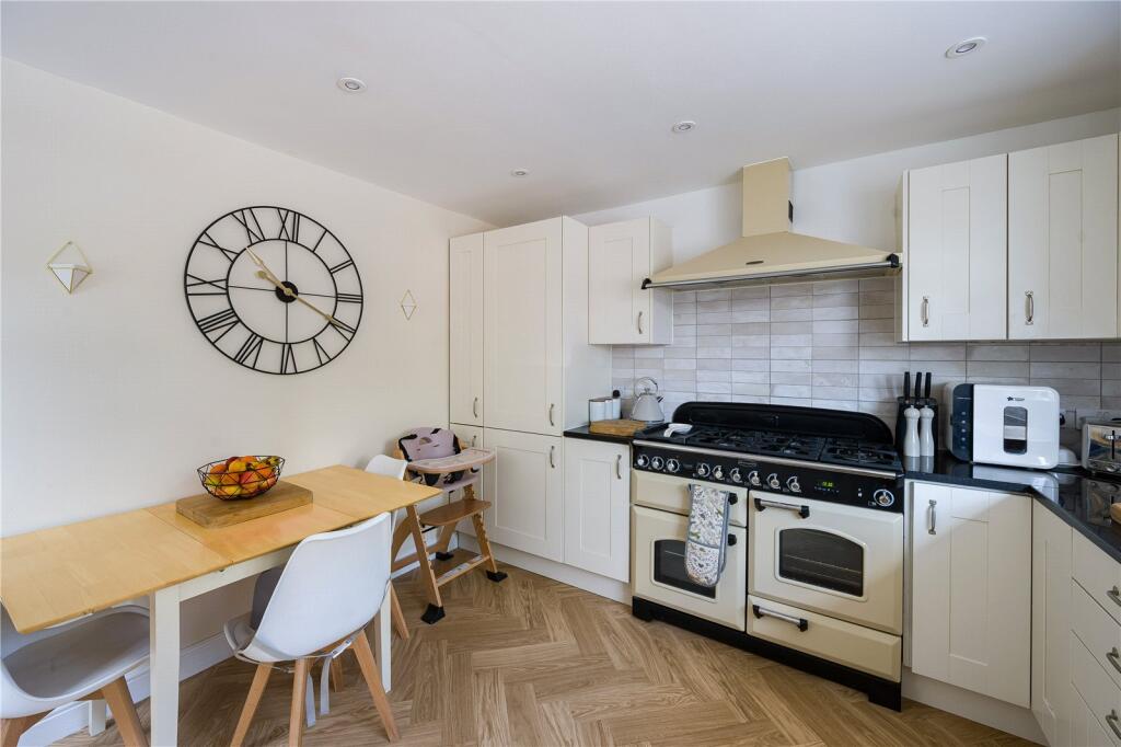 House in Nottingham - View 5