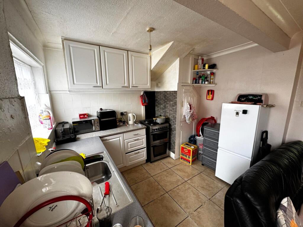 House in London - View 3