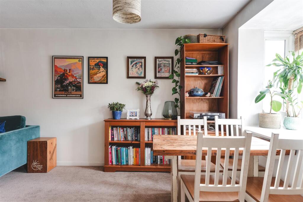 Main image of property: Riverside Close, Clapton