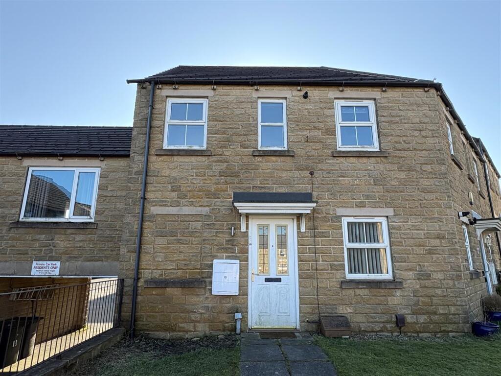 Main image of property: Sharket Head Close, Queensbury, Bradford