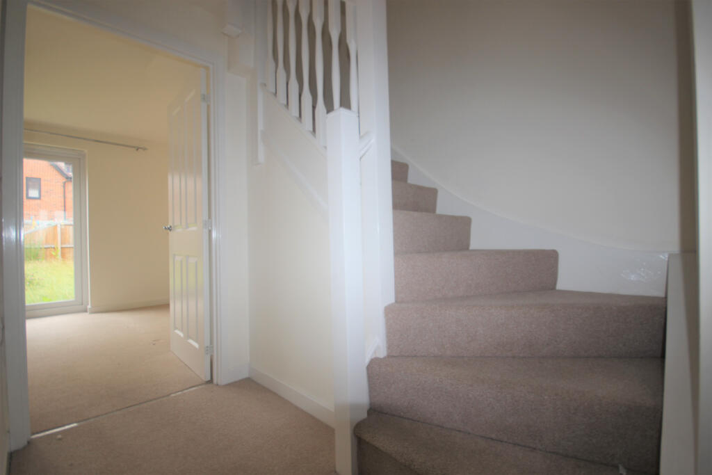 House in Hull - View 3