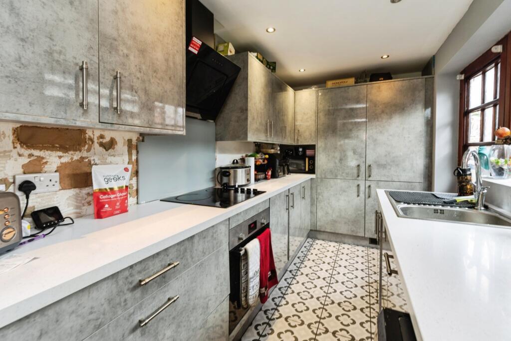 House in Gwersyllt, Wrexham - View 5