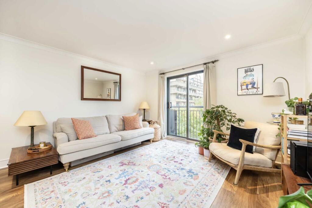 Apartment in London - View 2
