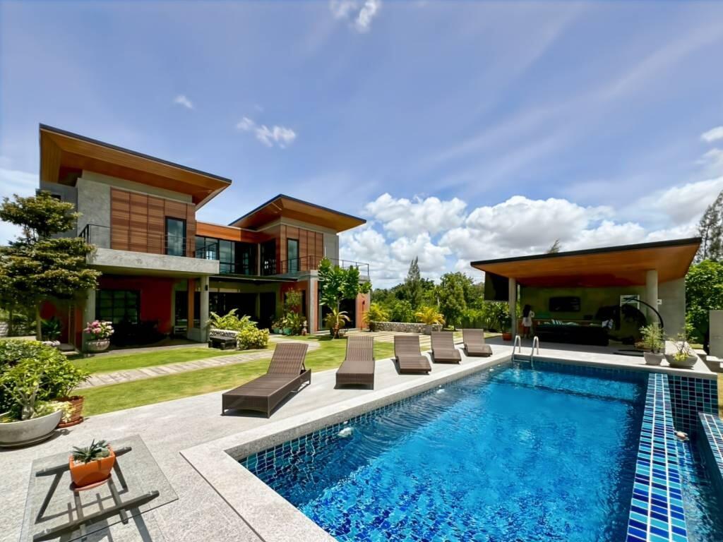 Main image of property: Hua Hin