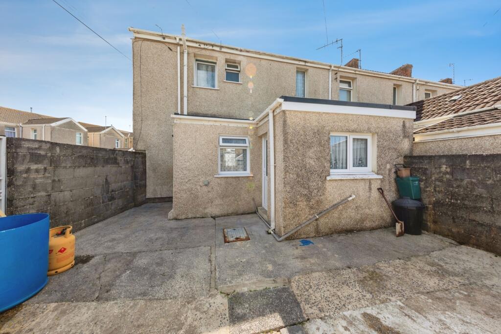 Havelock Street, Llanelli, Carmarthenshire, SA15 photo 5