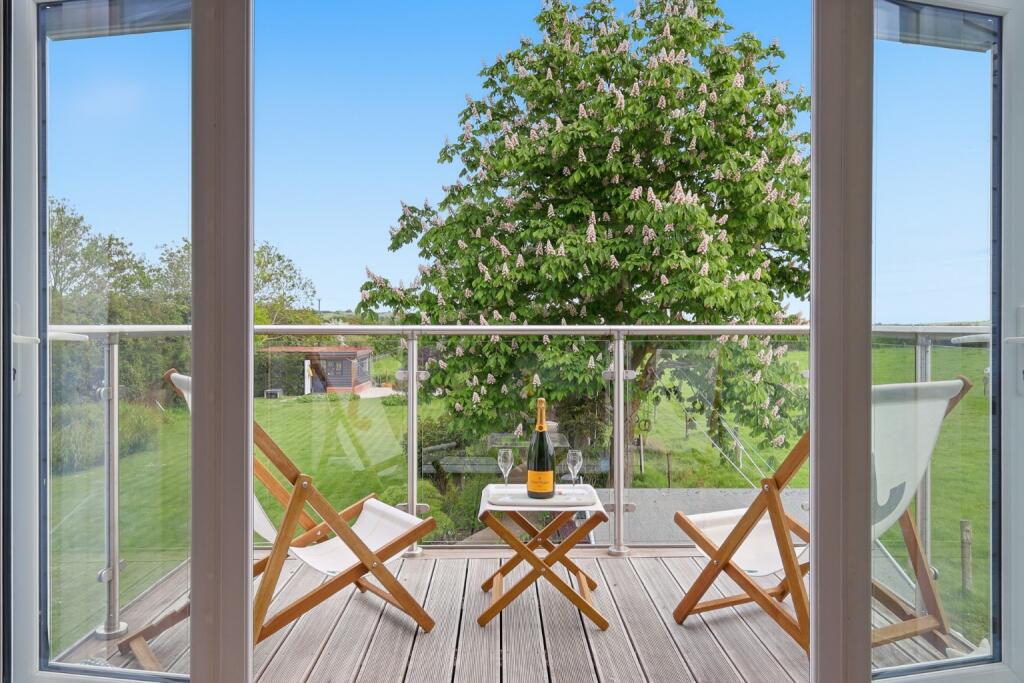 House in Maldon, North Fambridge - View 3