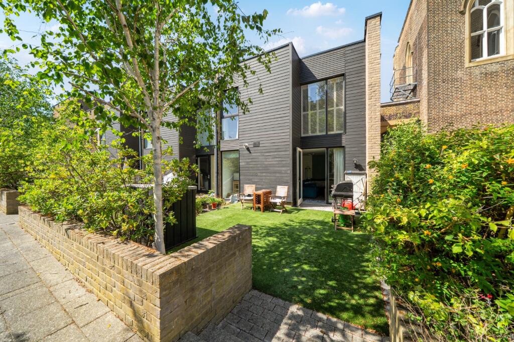 Main image of property: Parade Ground Path, Woolwich, London, SE18