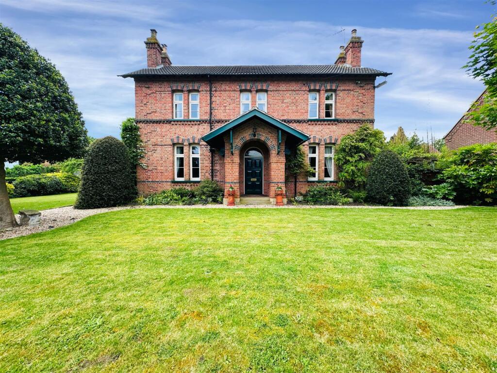 Main image of property: Fiskerton Road, Rolleston, Newark