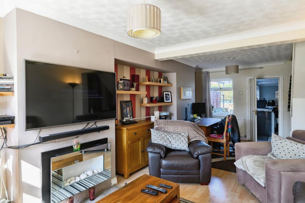 House in Chelmsford - More