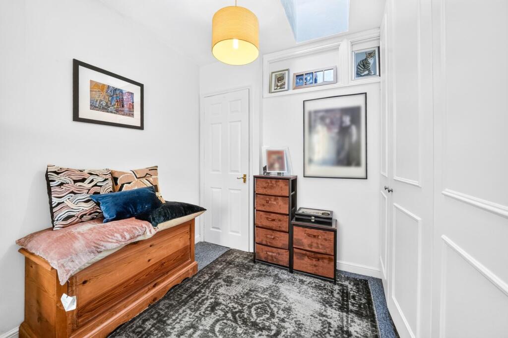 House in London - More