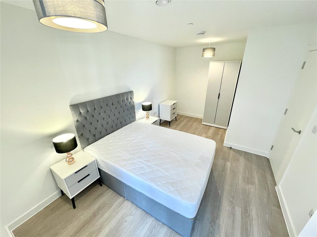 Apartment in Manchester - View 5