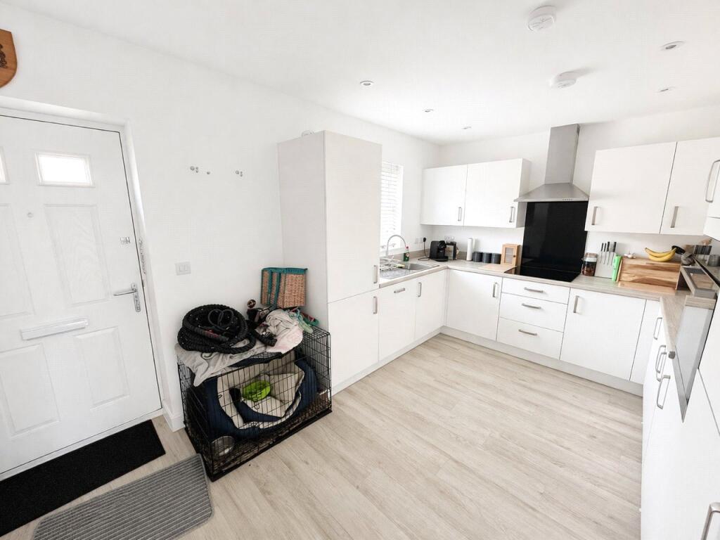 House in South Kesteven, Corby Glen - View 3