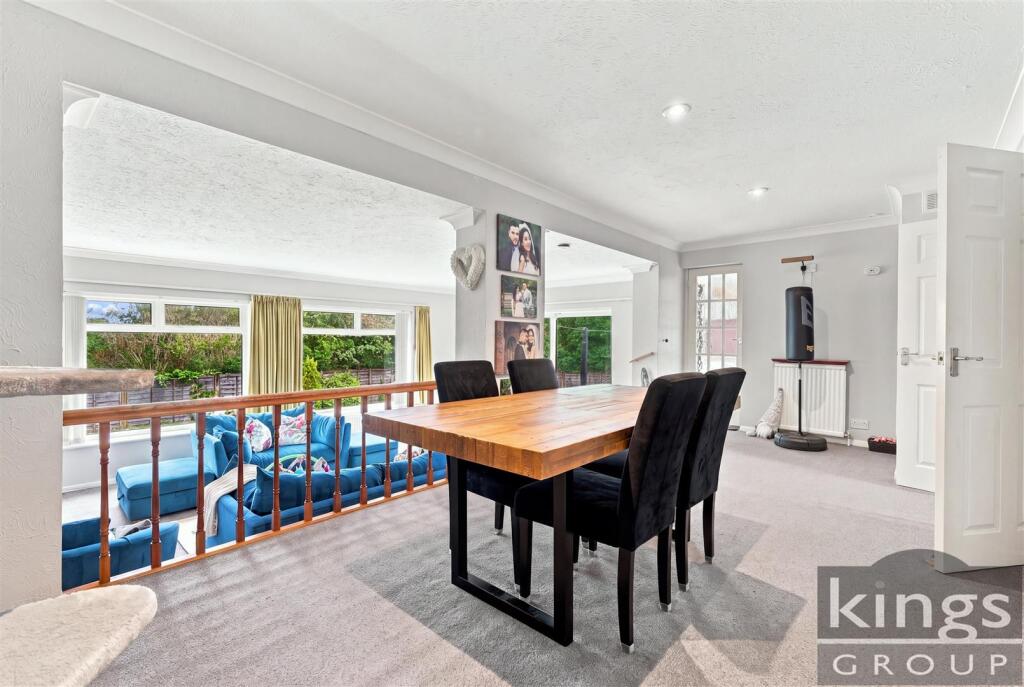 House in Welwyn Hatfield, Northaw and Cuffley - View 5