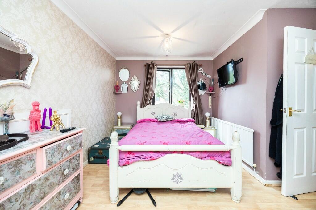 56, Kirkham Road, London - View 5
