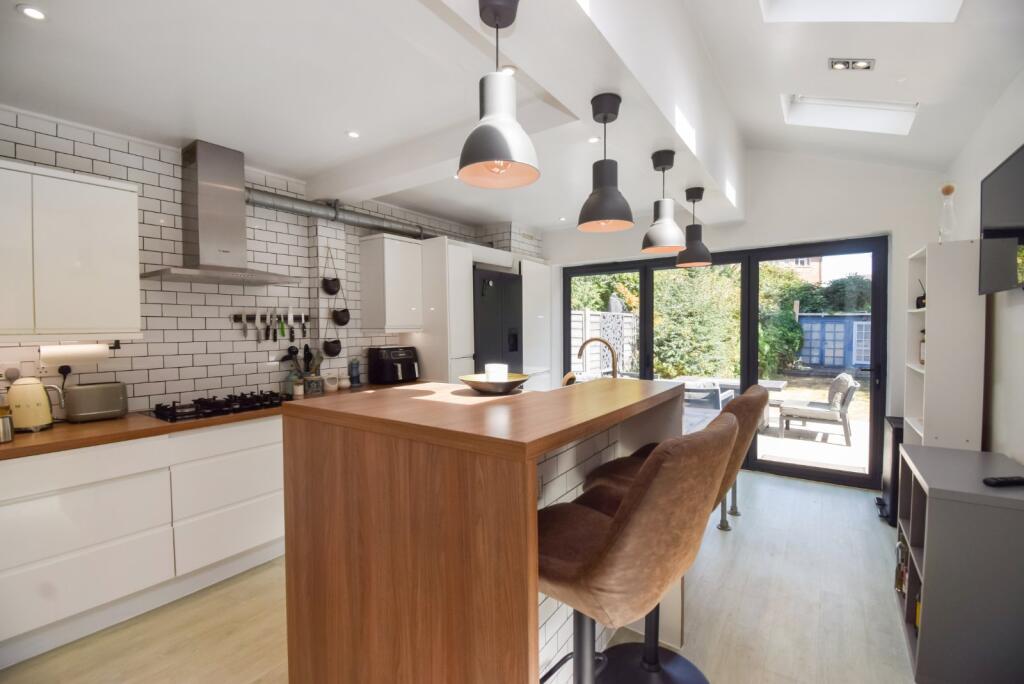 House in Slough, Burnham - View 4