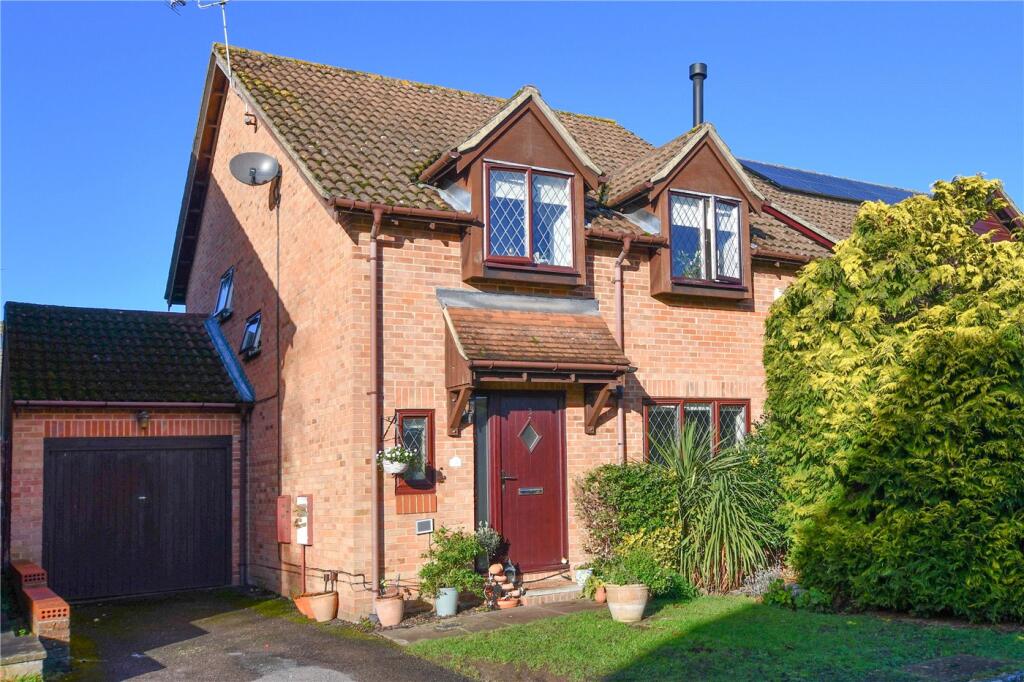 Main image of property: Moor Close, Finchampstead, Wokingham, Berkshire, RG40