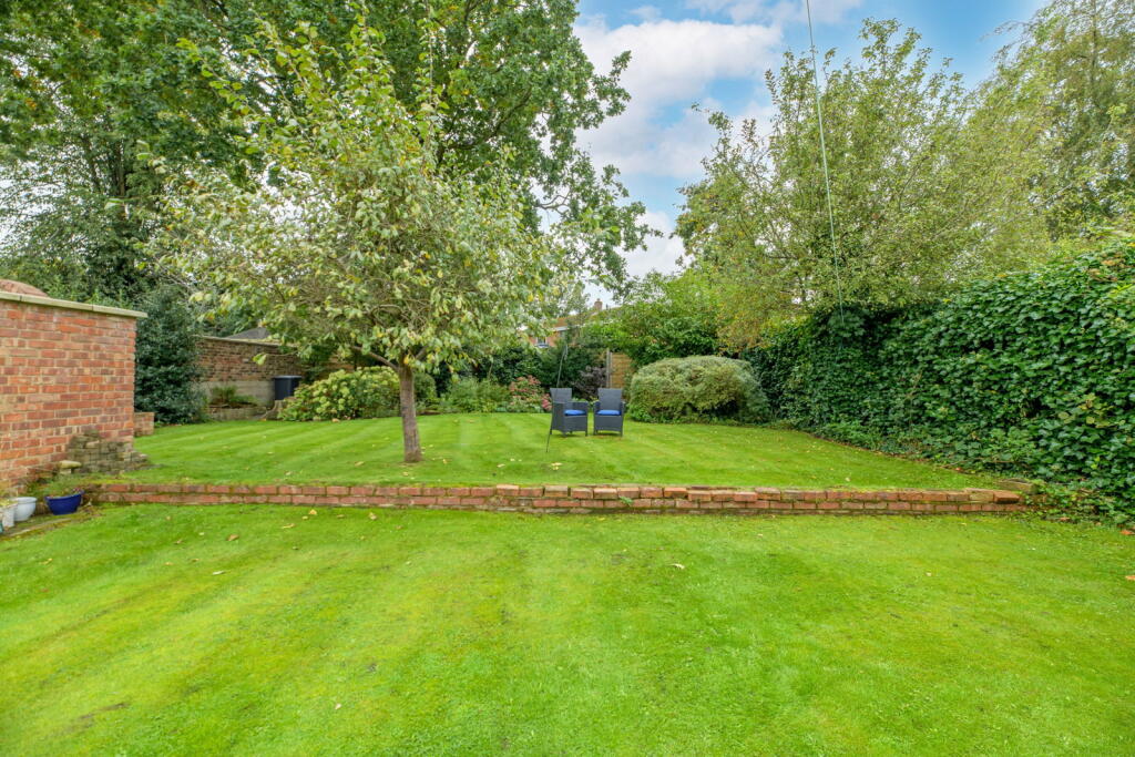 House in Lymm, Deansgreen - View 3