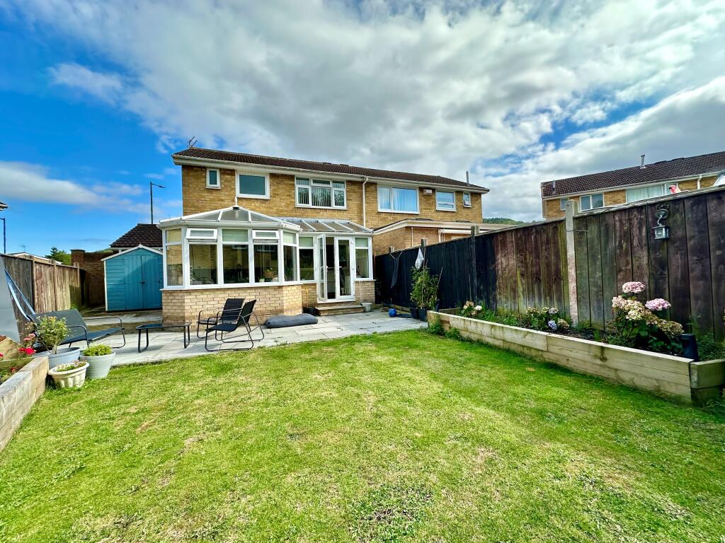 Sunningdale Road, New Marske, North Yorkshire photo 3