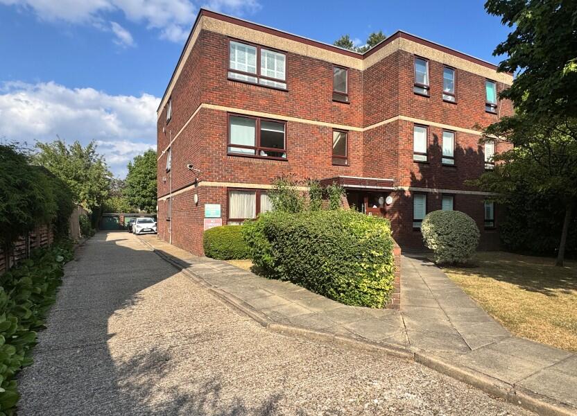 Garage, Rear Of 51 Long Lane, Finchley, N3 - View 4