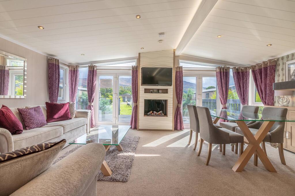 Lodge 1 The Sanctuary, Fort Augustus, PH32 4BG photo 2