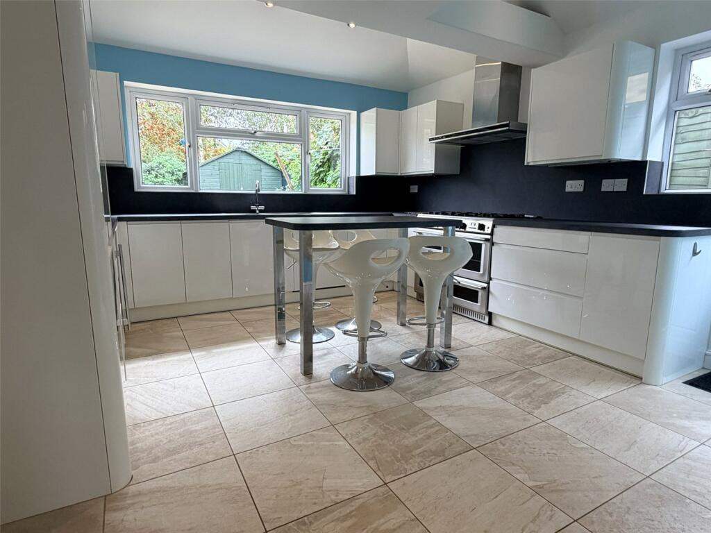 House in Gloucester - View 2