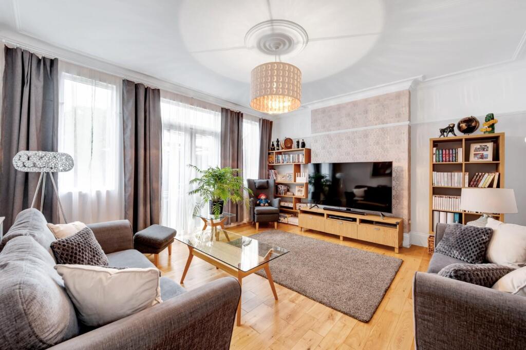 House in London - View 3