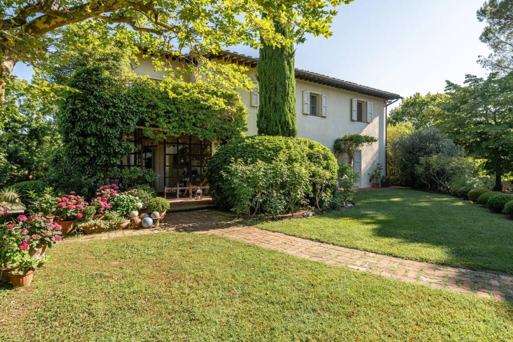 Main image of property: Tuscany, Pisa, Montopoli In Val D'arno