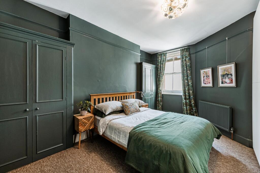 Apartment in London, West Kensington - View 3