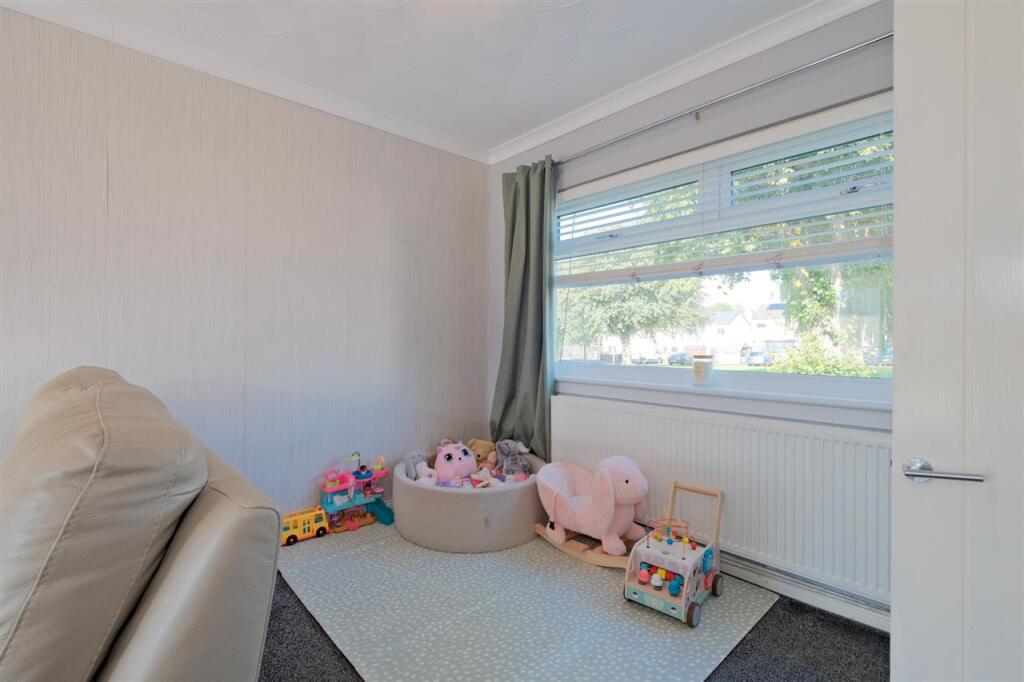 House in Wishaw, Wishawhill - View 4