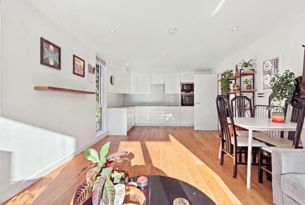 Apartment in London - View 4