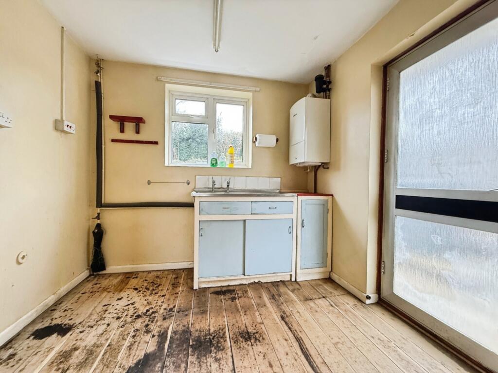 Hill Close, Stroud photo 3