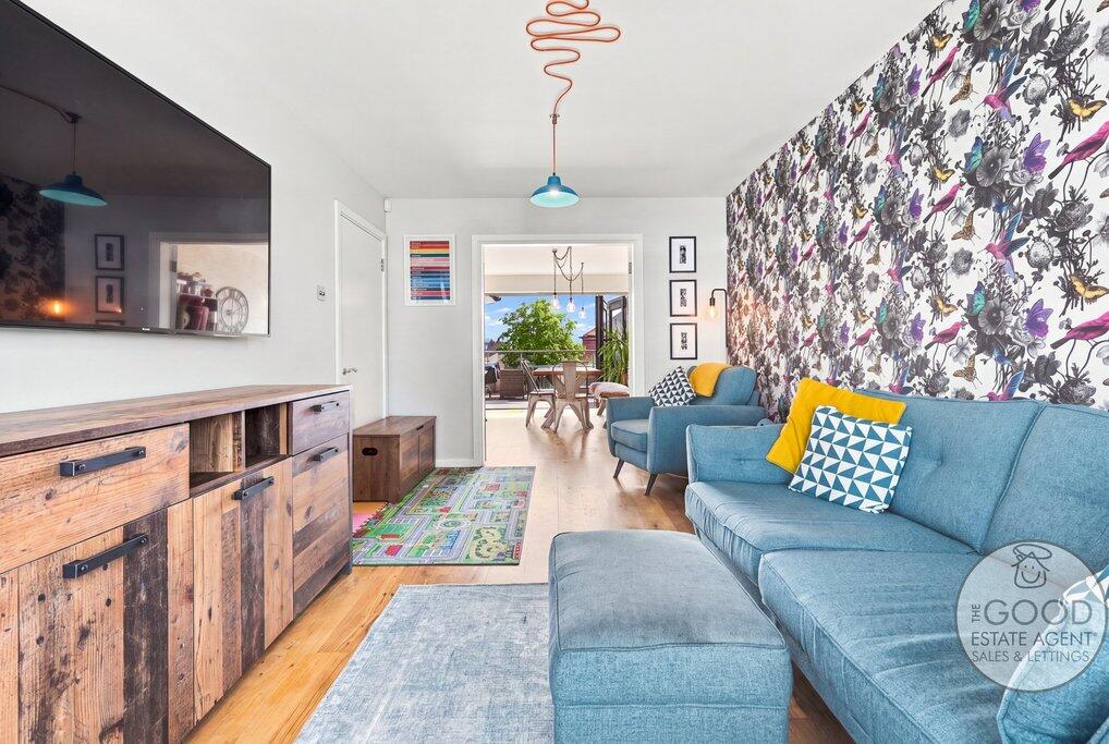 House in Ilford - More