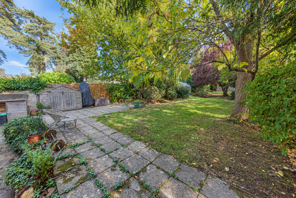 House in Crowthorne, Oakham Park, Wokingham - View 2