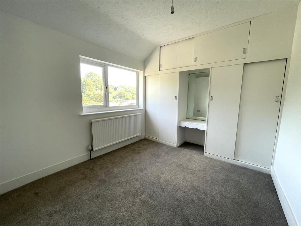 House in Harrow - View 5