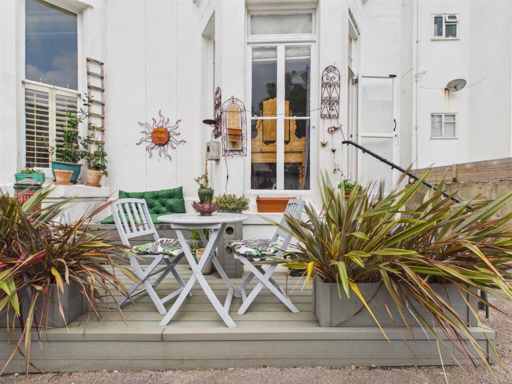 Medina Villas, Hove photo 4