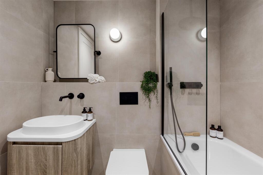 Apartment in London - View 4