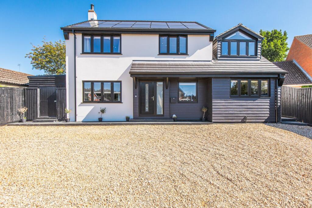 4-bed detached on Beautifully Refurbished and Extended Four-Bedroom Family Home in South Wootton, £475,000