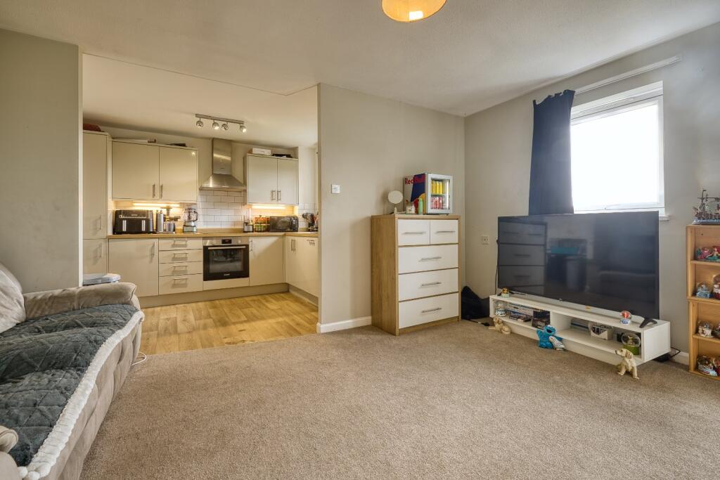 Apartment in Canterbury - View 2