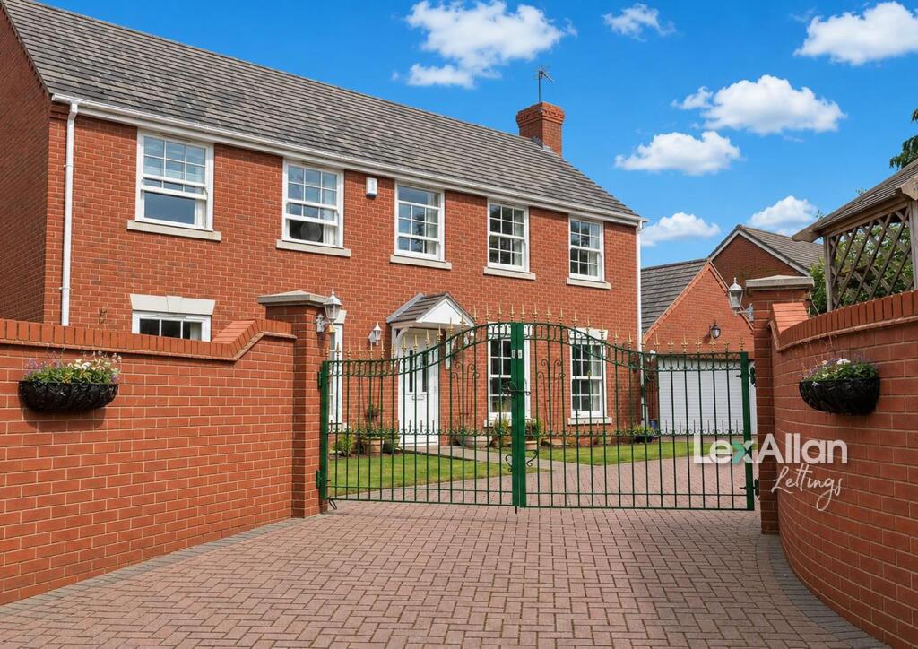 Main image of property: Apple Tree House, Bewdley Road, Kidderminster,