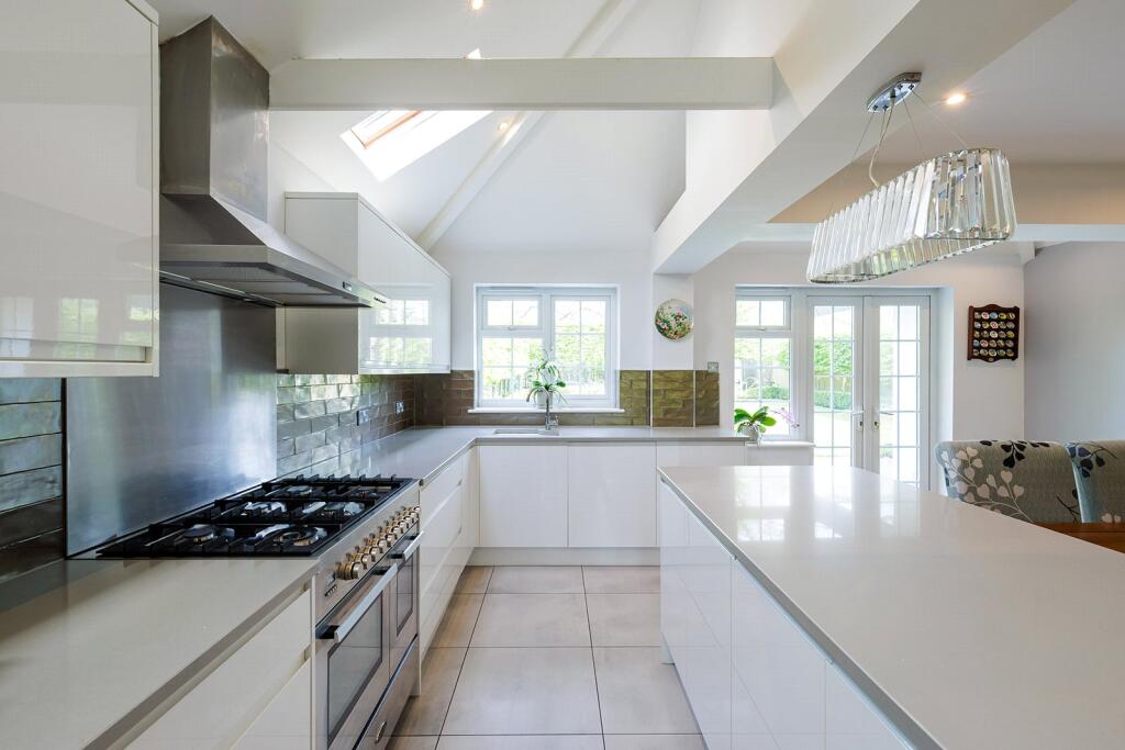 House in Guildford - View 5