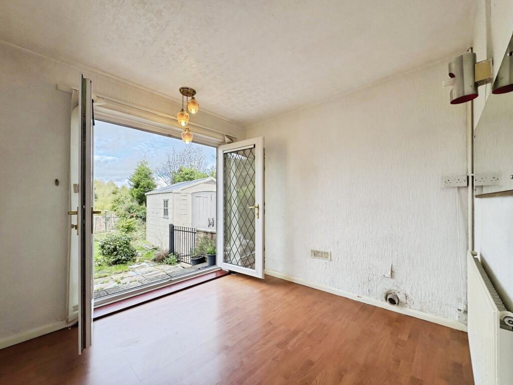 Brieryhurst Road, Kidsgrove, Stoke-on-Trent, Staffordshire, ST7 photo 5