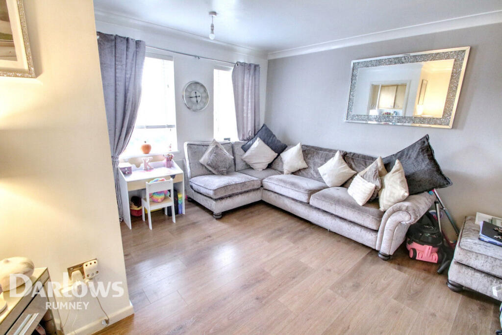 Redwood Close, Cardiff photo 2