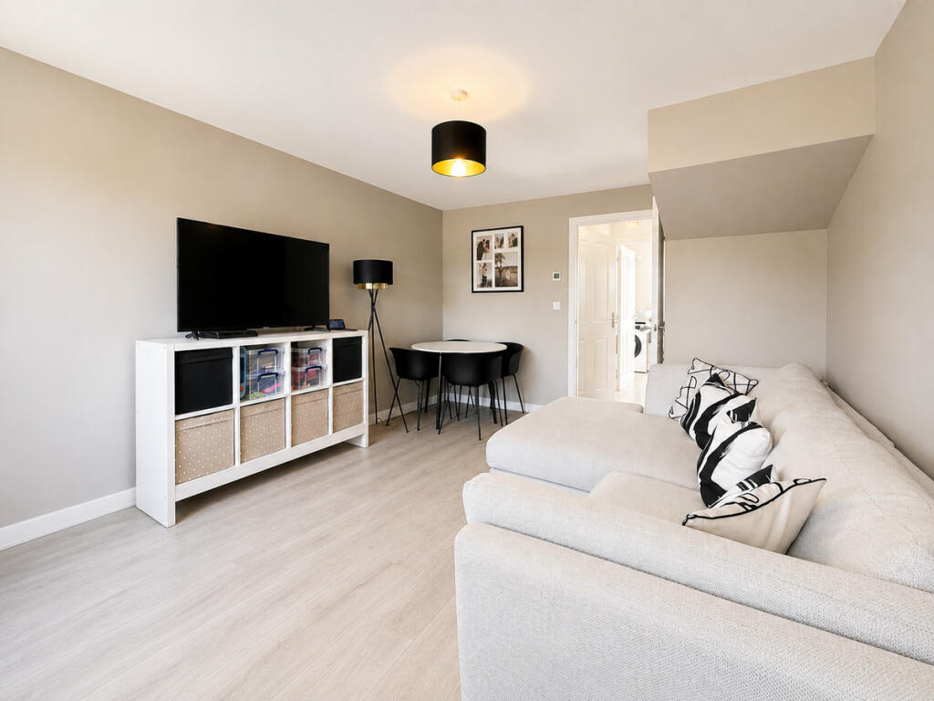 House in Cardiff, St Edeyrn's Village, Old St. Mellons - View 4